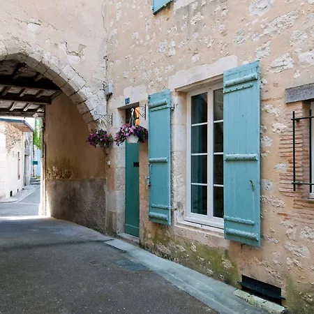 Casa vacanze French Townhouse With Scenic Views *