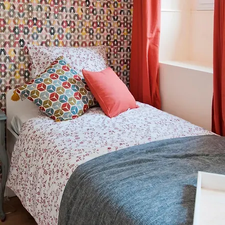 Casa vacanze French Townhouse With Scenic Views *