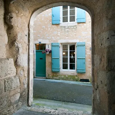 Casa vacanze French Townhouse With Scenic Views